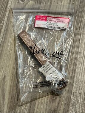 Thirty-One Rose Glow Pebble Metallic Wristlet Strap